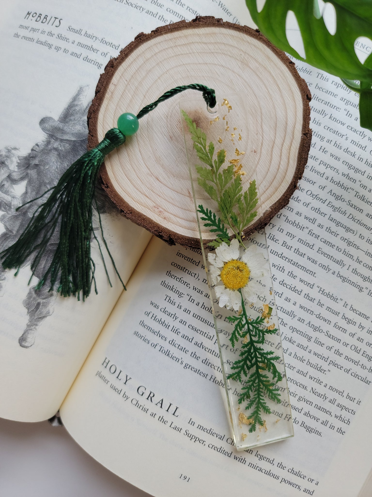 Flower Bookmark - Handmade resin bookmark with dried flowers - Pressed  flower- Floral bookmark